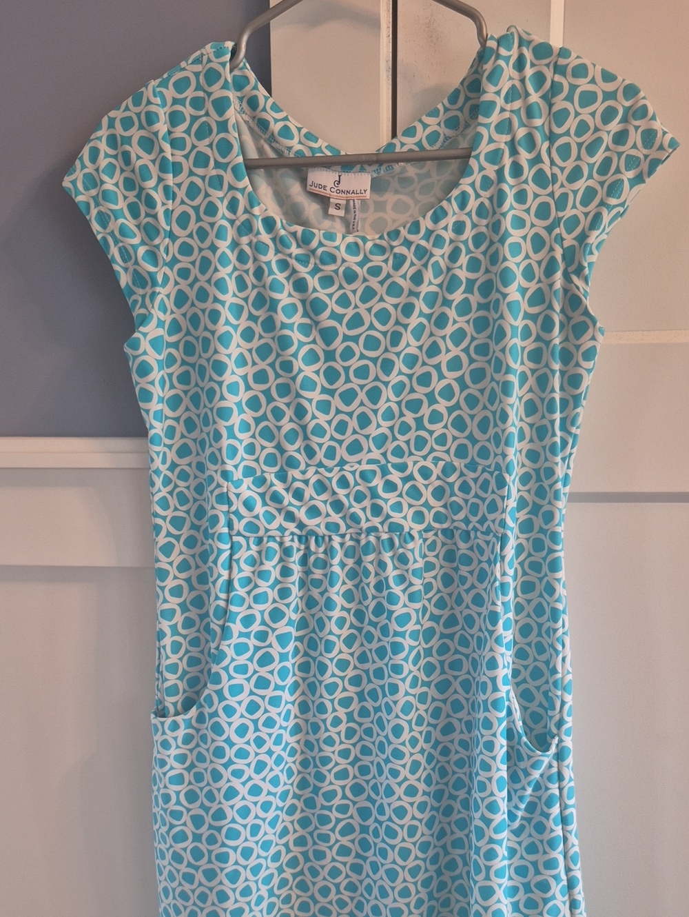 Jude Connally Aqua and White Ring-Print Cap-Sleeve Dress